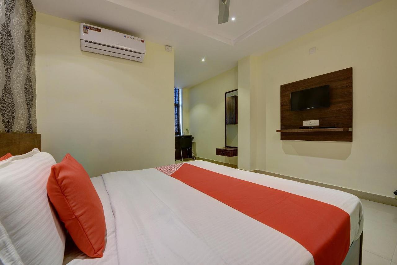 Capital O Hotel Samanvi International Belur  Εξωτερικό φωτογραφία