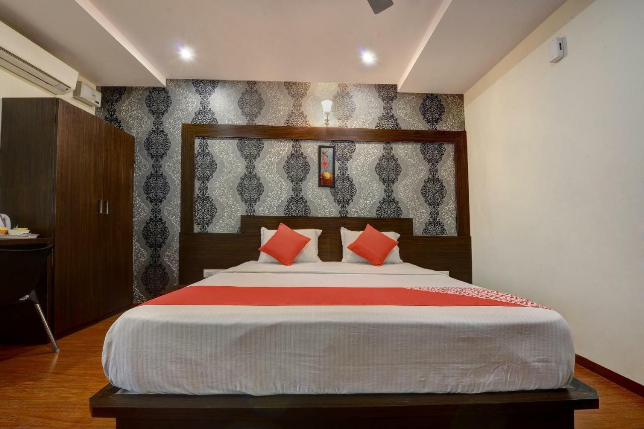 Capital O Hotel Samanvi International Belur  Εξωτερικό φωτογραφία